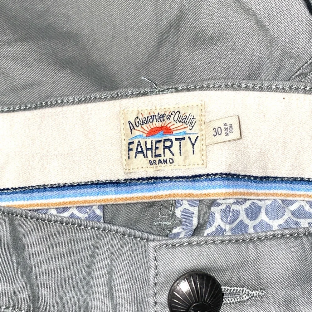 Faherty classic gray chino flat front shorts sz 30